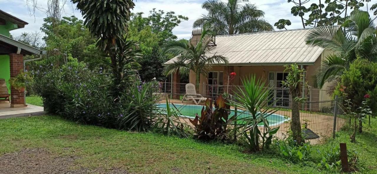 Cabanas Mama Rosa Puerto Iguazú Exterior foto